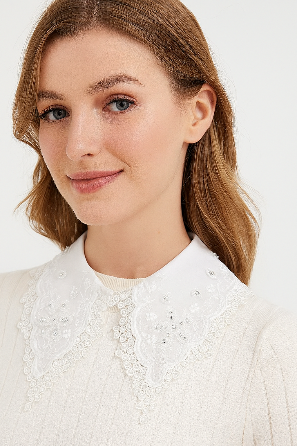 Detachable Embroidered Lace Collar